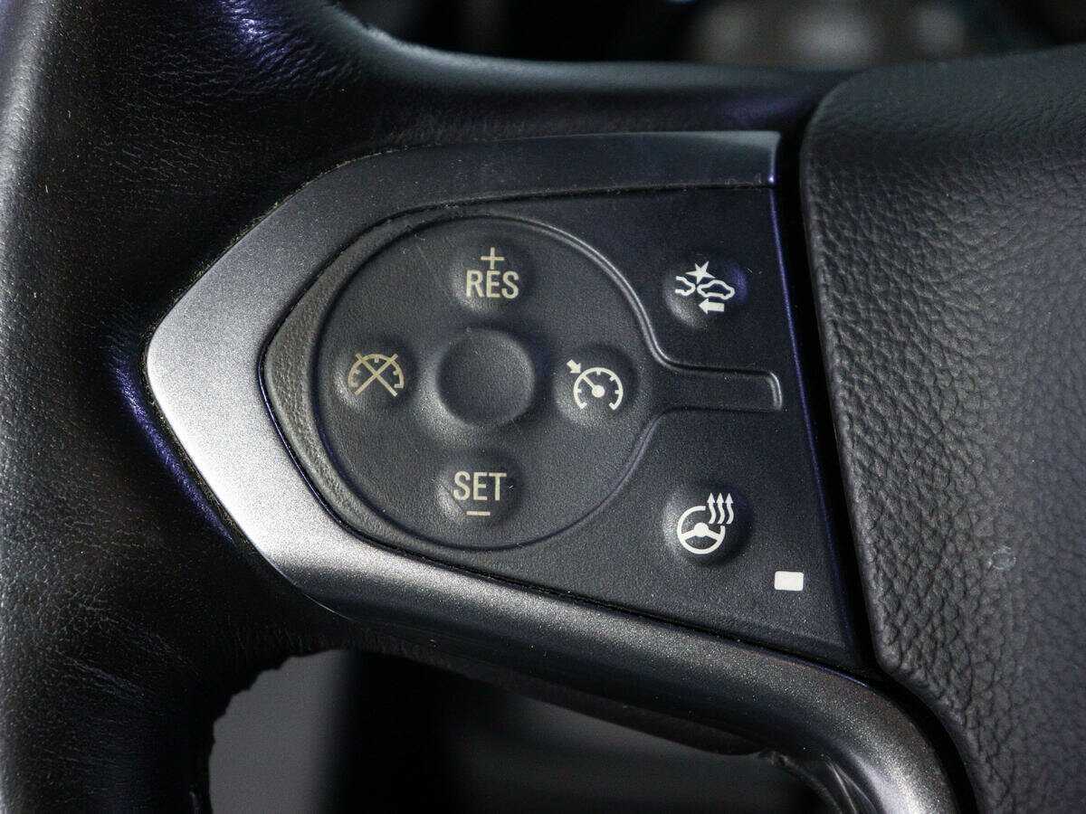 Chevrolet Tahoe с пробегом — 2015 год. Фото: #25