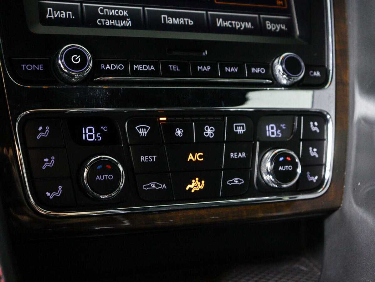 Bentley Continental GT с пробегом — 2013 год. Фото: #14