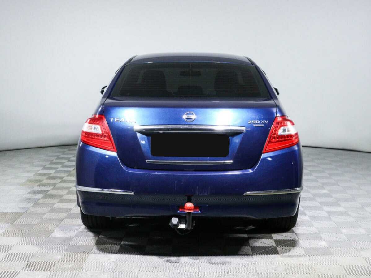Nissan Teana с пробегом — 2010 год. Фото: #5