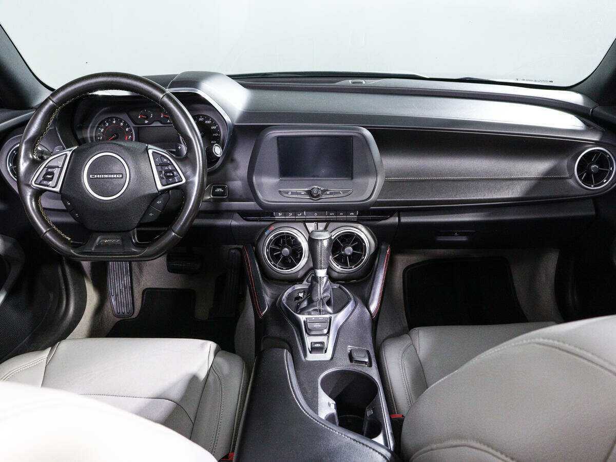 Chevrolet Camaro с пробегом — 2016 год. Фото: #16