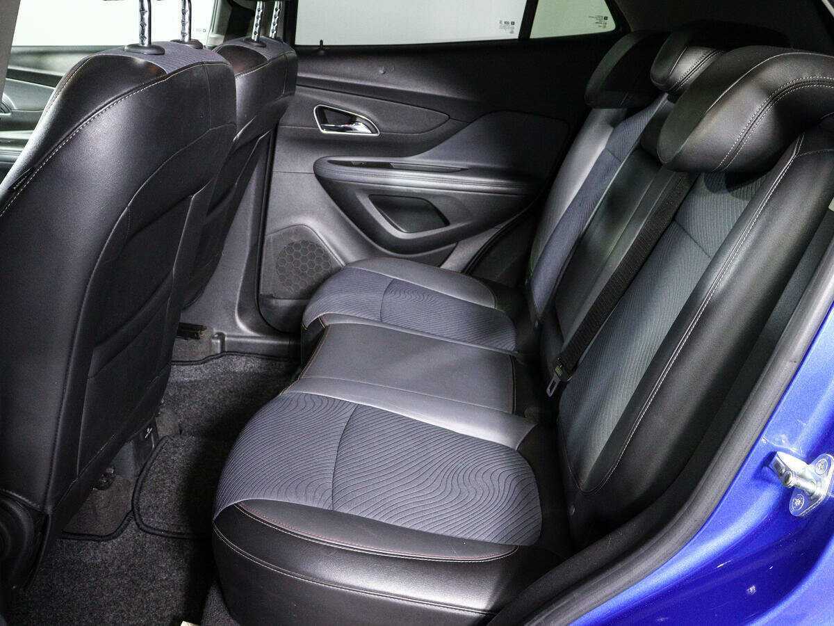 Opel Mokka с пробегом — 2014 год. Фото: #9