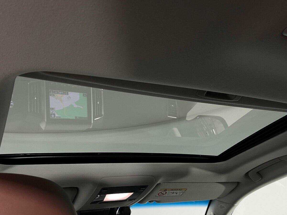 Toyota Land Cruiser с пробегом — 2016 год. Фото: #17