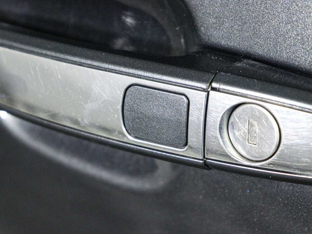 Cadillac SRX с пробегом — 2011 год. Фото: #15