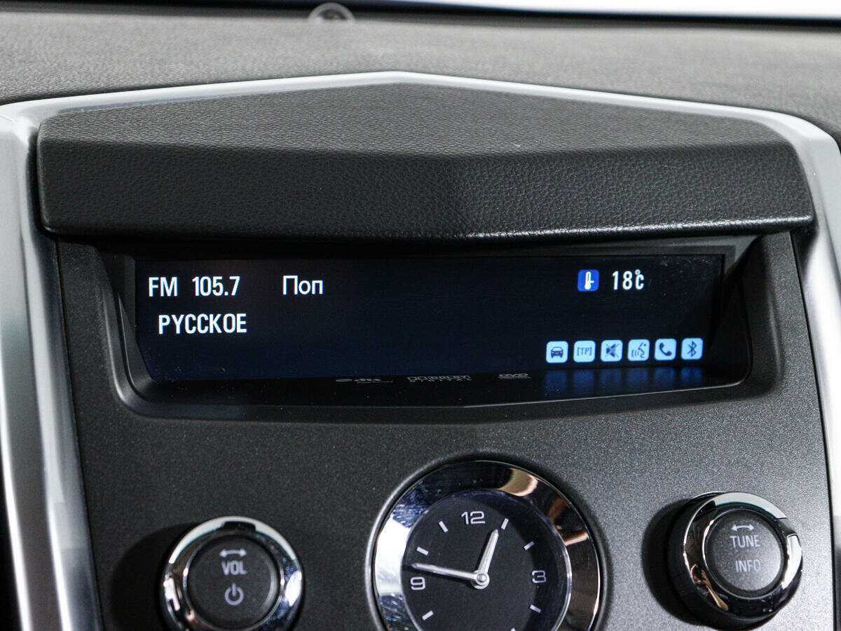 Cadillac SRX с пробегом — 2011 год. Фото: #22