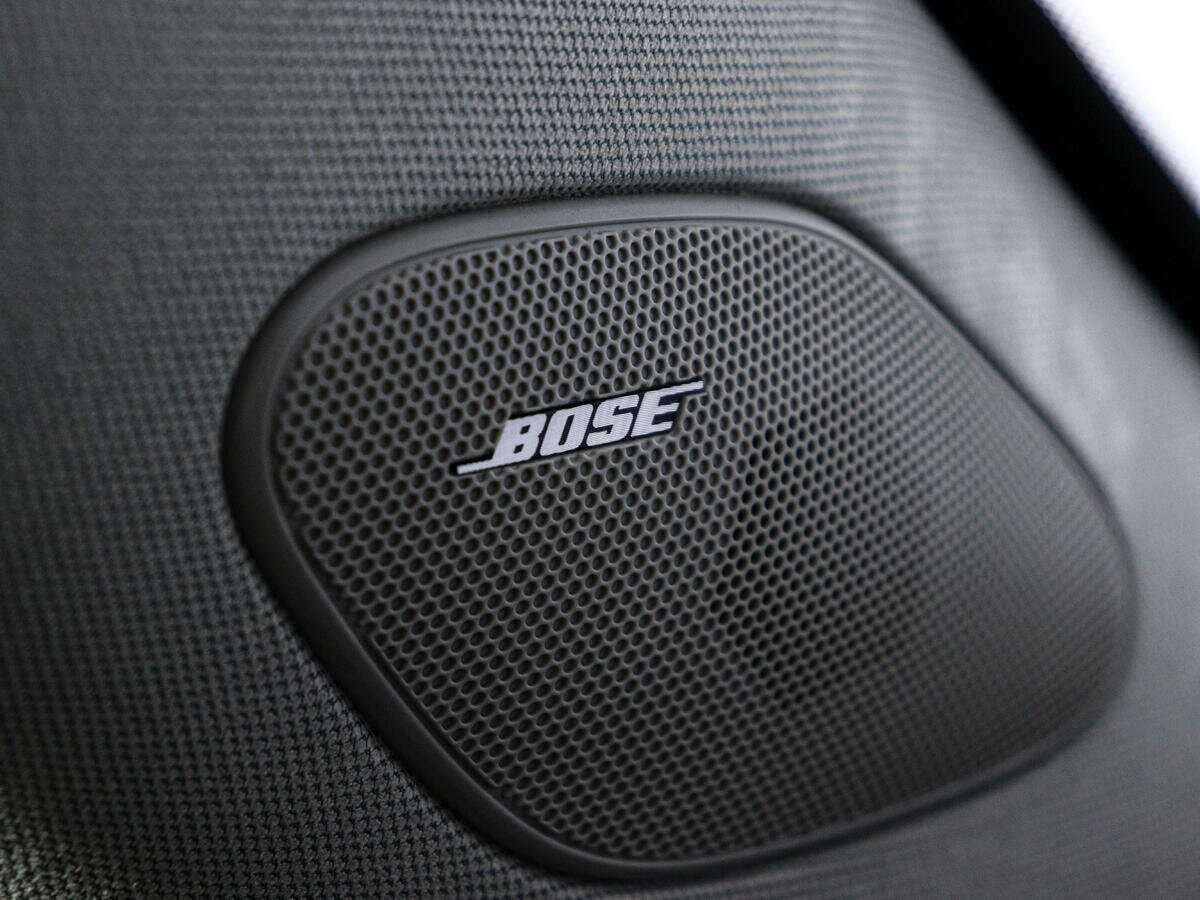 Cadillac SRX с пробегом — 2011 год. Фото: #23