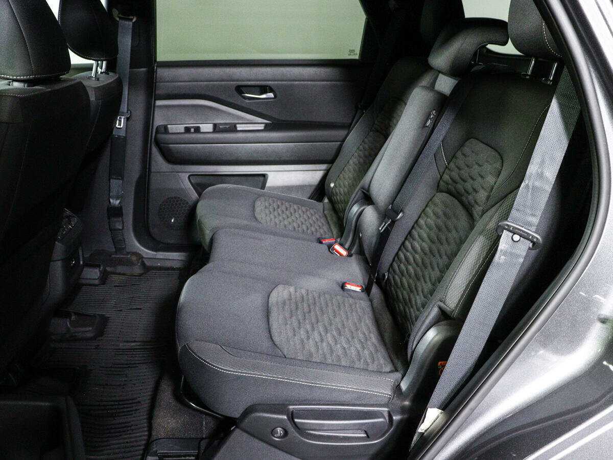 Nissan Pathfinder с пробегом — 2022 год. Фото: #9