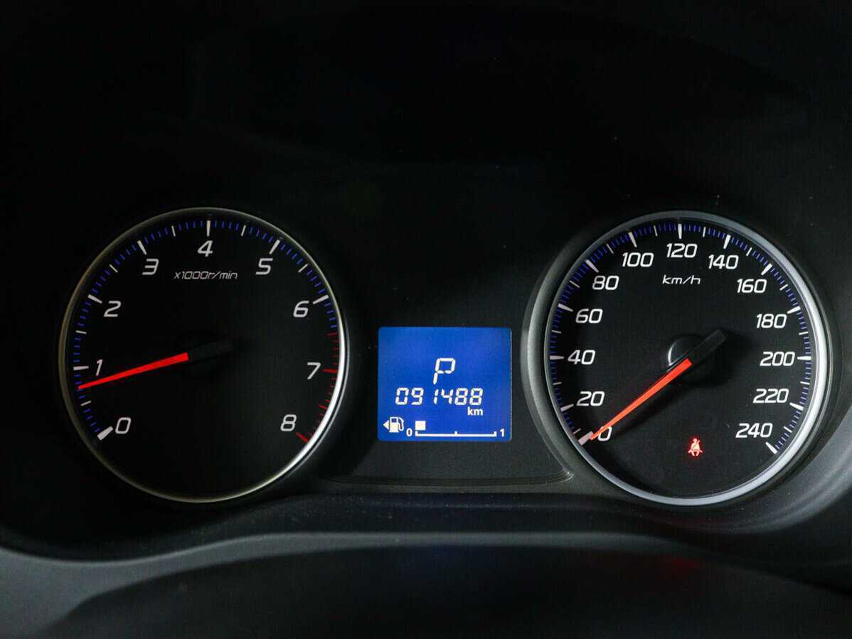 Mitsubishi Outlander с пробегом — 2013 год. Фото: #9