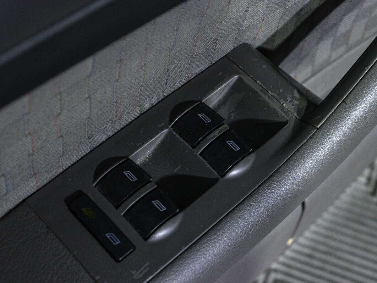 Audi A6 с пробегом — 2002 год. Фото: #14