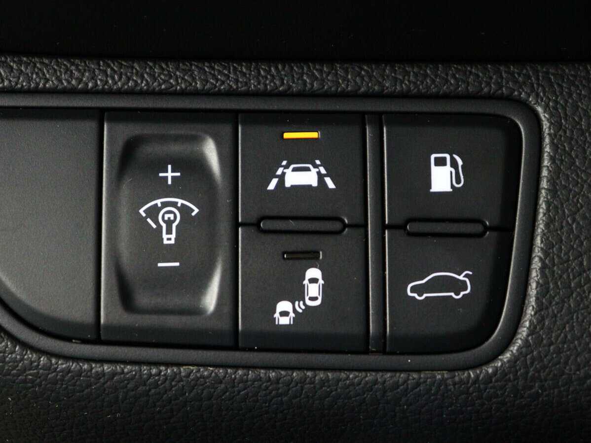 Genesis G70 с пробегом — 2018 год. Фото: #22