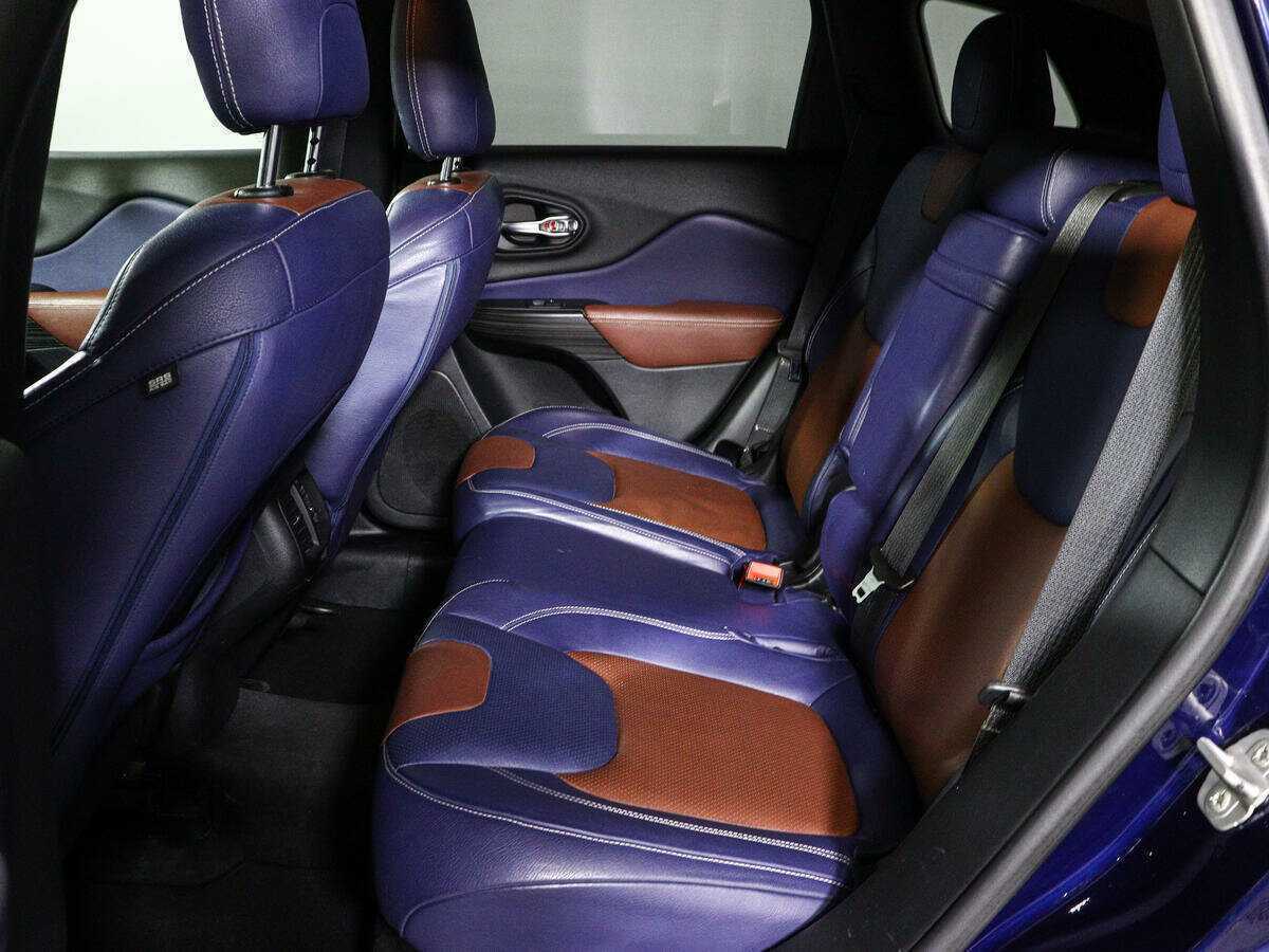 Jeep Cherokee с пробегом — 2014 год. Фото: #7