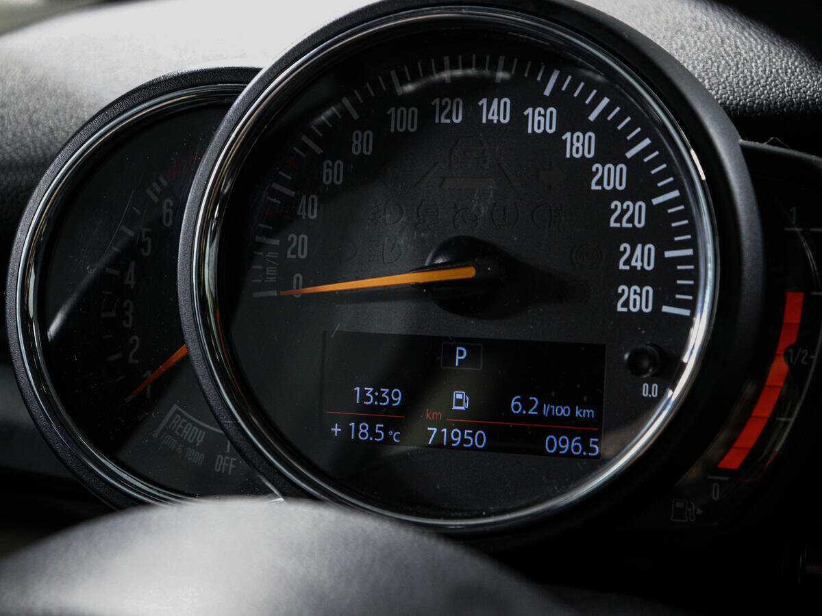 Mini Hatch с пробегом — 2018 год. Фото: #10