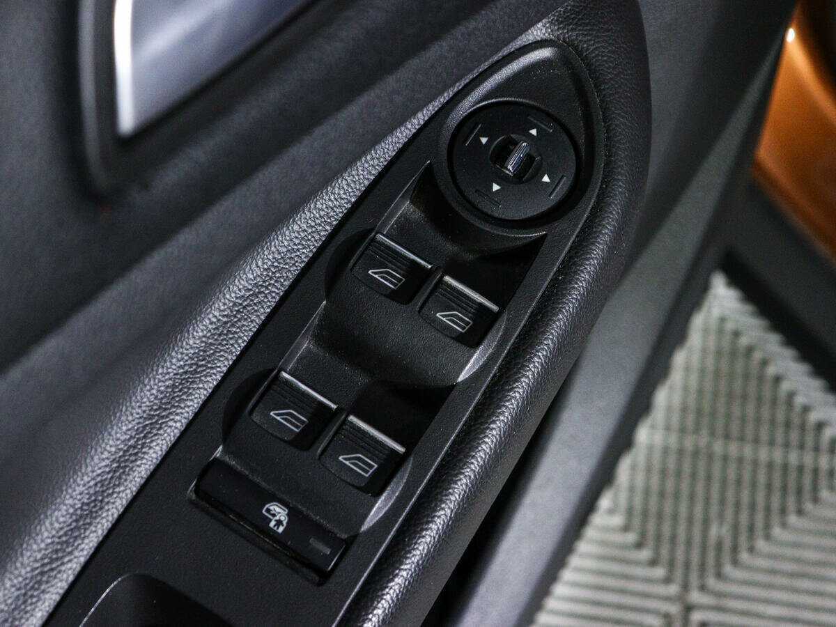 Ford Kuga с пробегом — 2014 год. Фото: #16