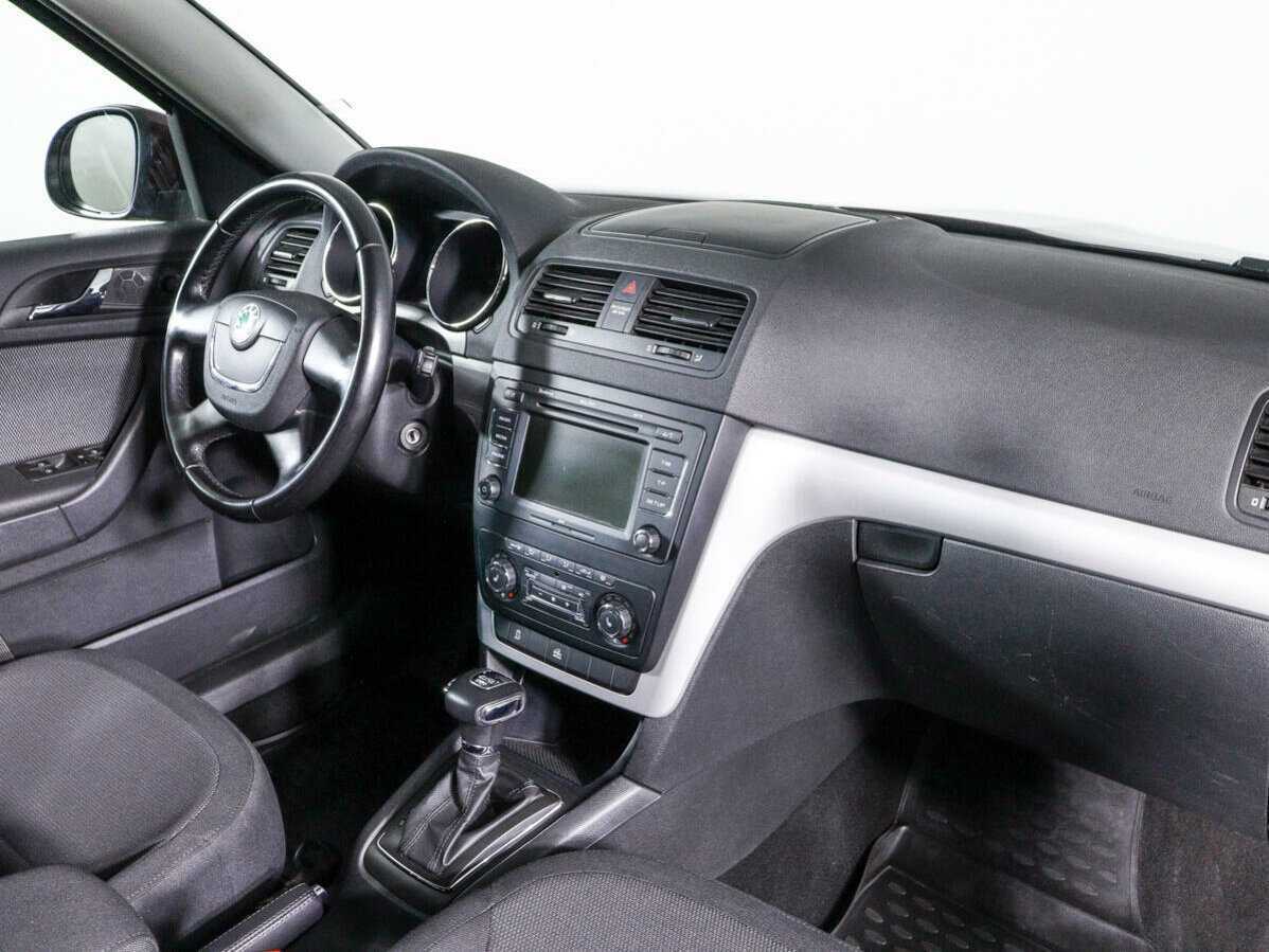 Skoda Yeti с пробегом — 2011 год. Фото: #6