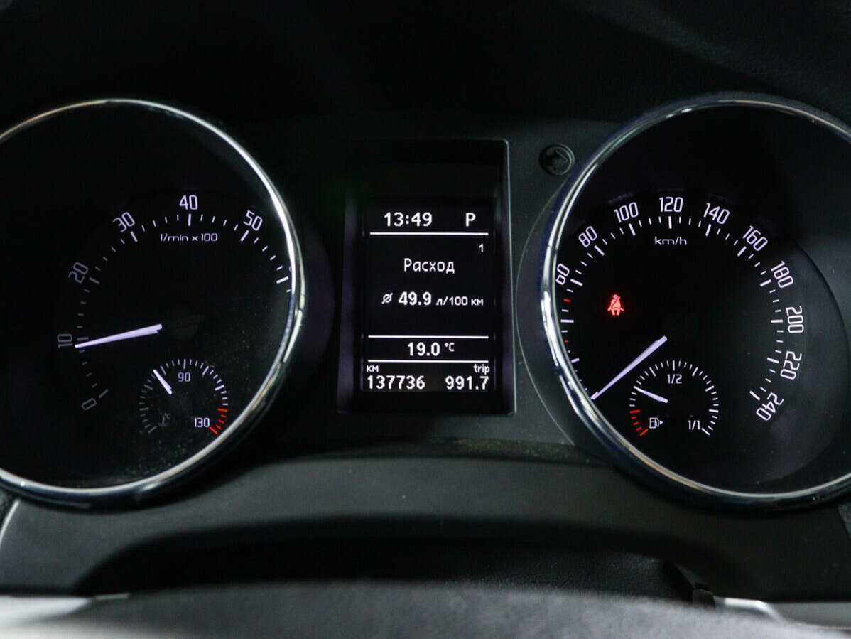 Skoda Yeti с пробегом — 2011 год. Фото: #8