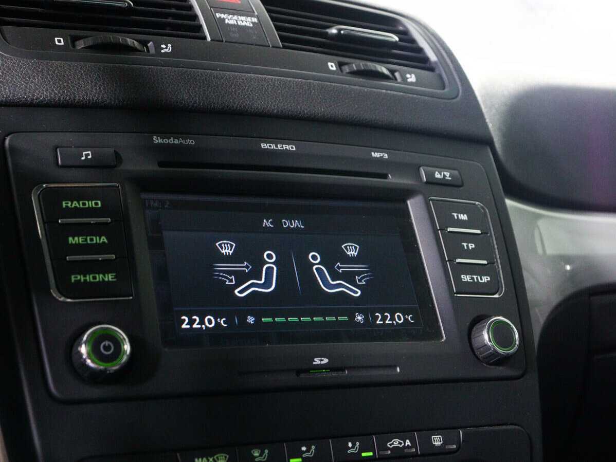 Skoda Yeti с пробегом — 2011 год. Фото: #13