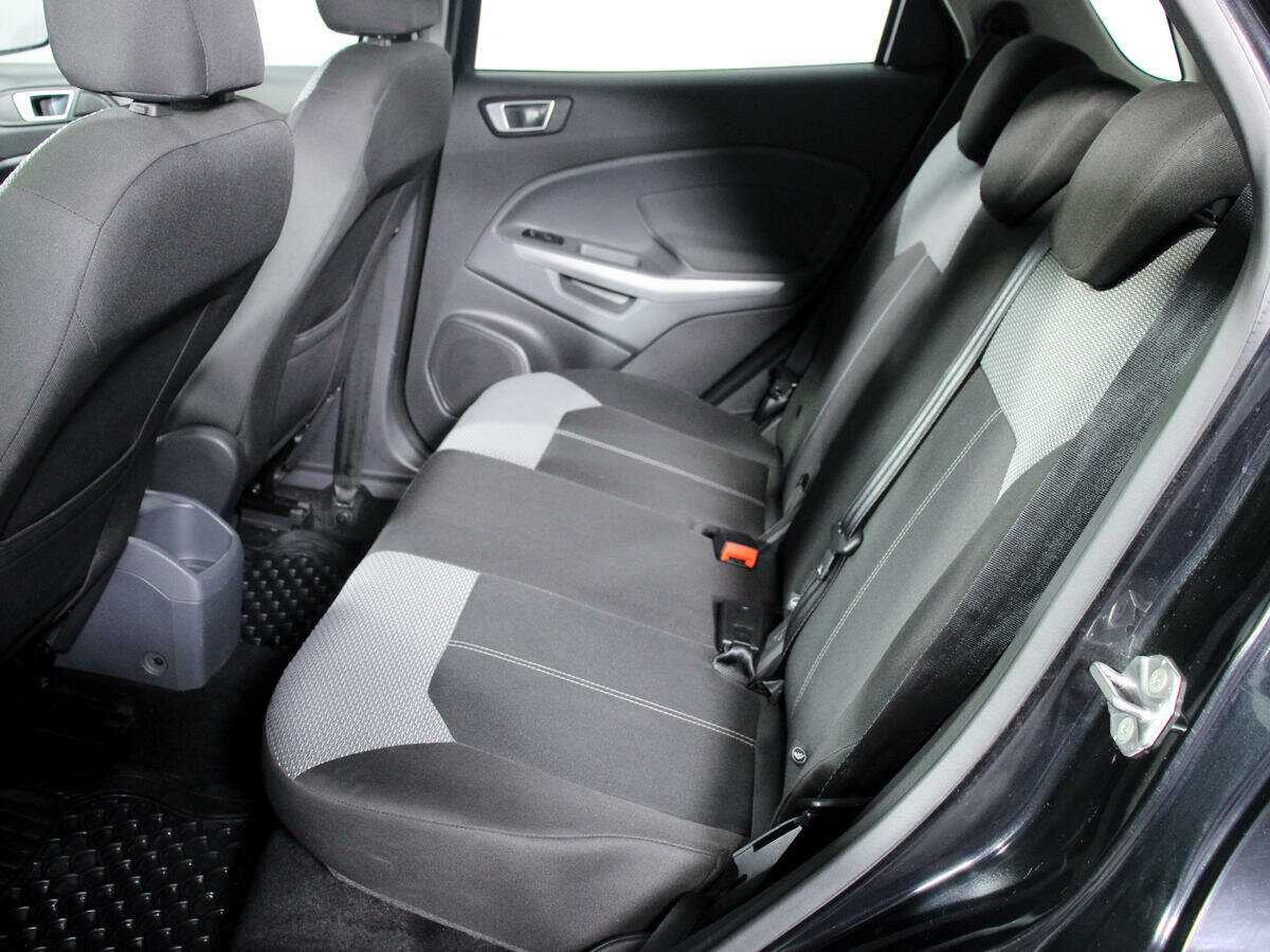 Ford EcoSport с пробегом — 2015 год. Фото: #9