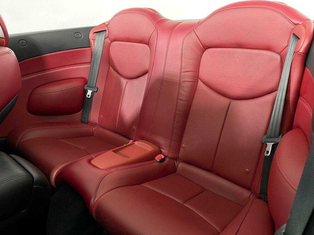 Infiniti Q60 с пробегом — 2014 год. Фото: #9