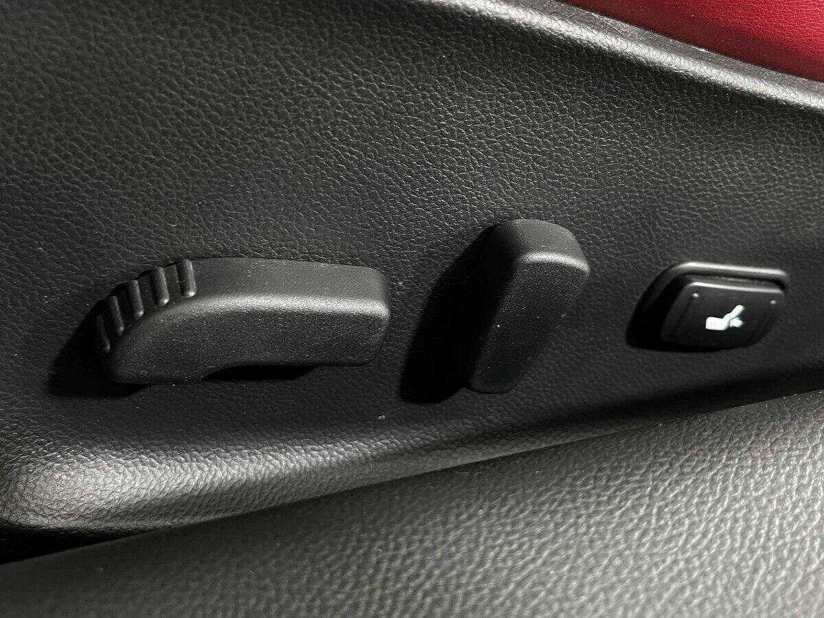 Infiniti Q60 с пробегом — 2014 год. Фото: #14