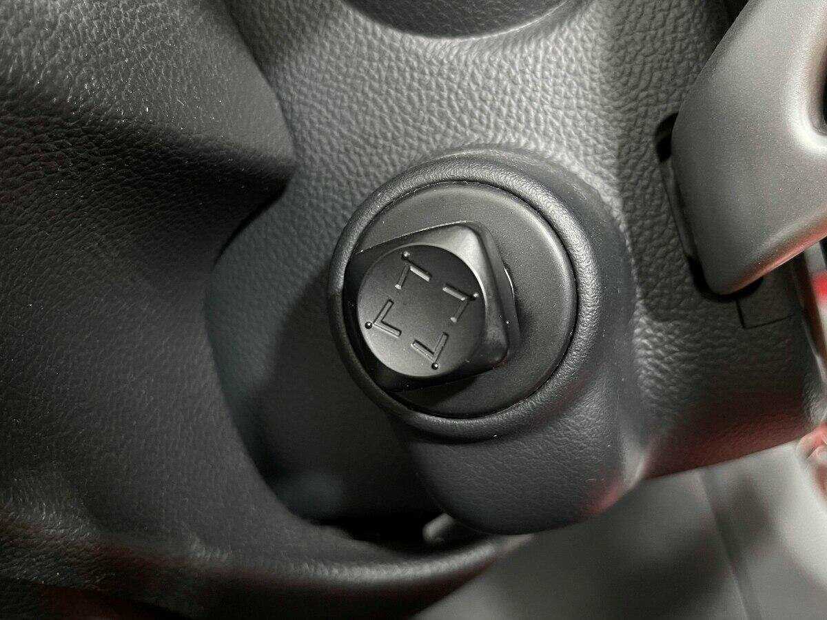 Infiniti Q60 с пробегом — 2014 год. Фото: #18