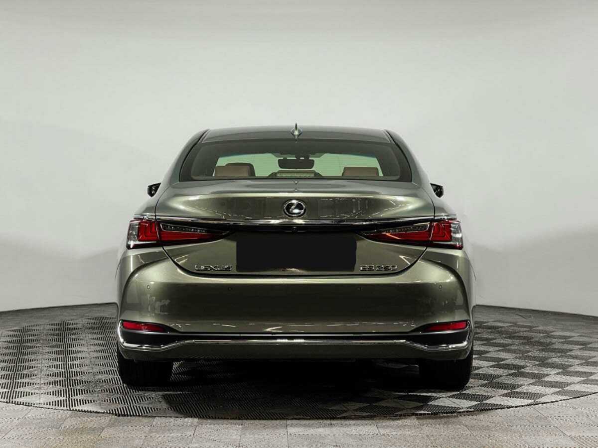 Lexus ES с пробегом — 2021 год. Фото: #5