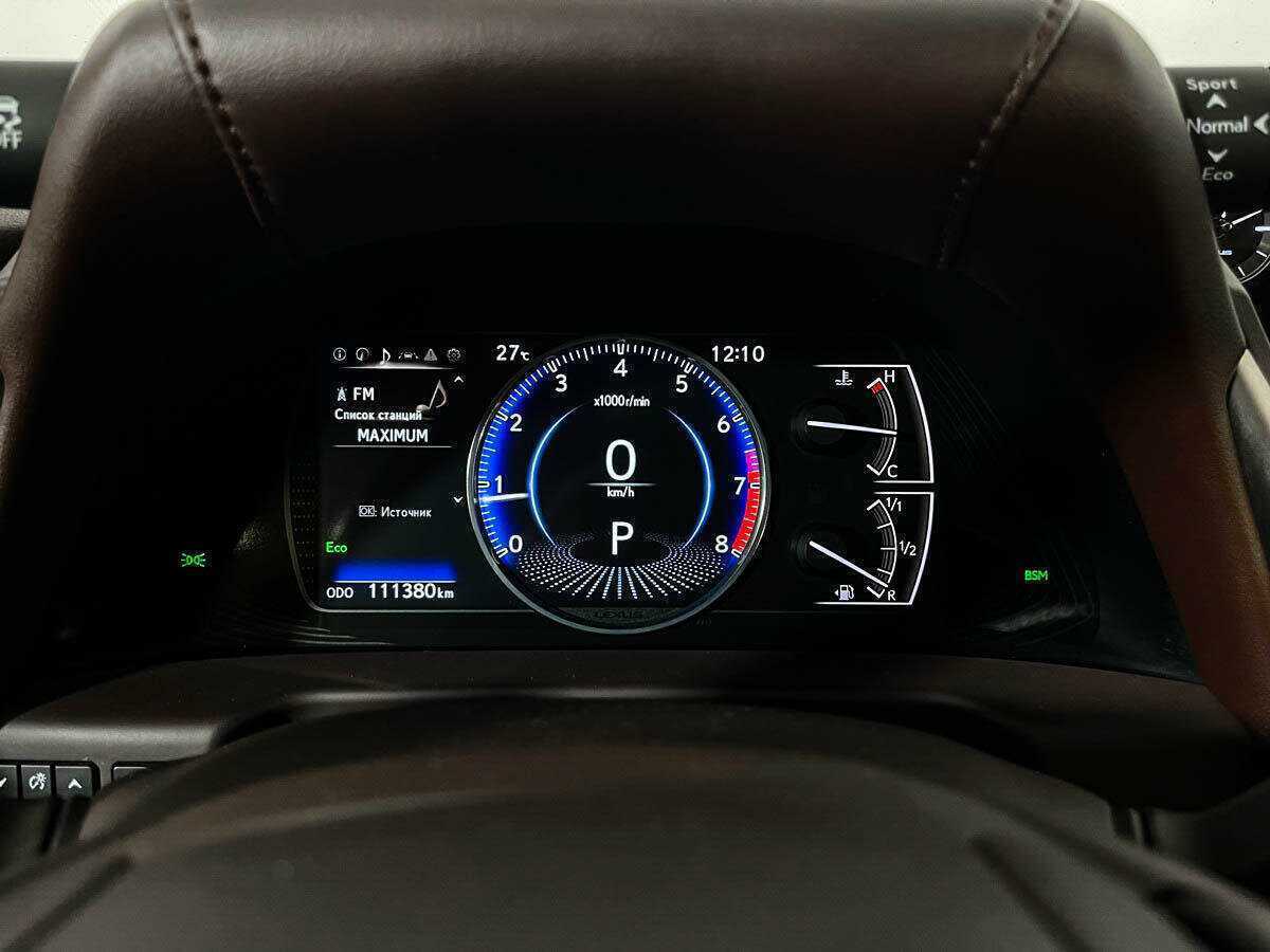 Lexus ES с пробегом — 2021 год. Фото: #10