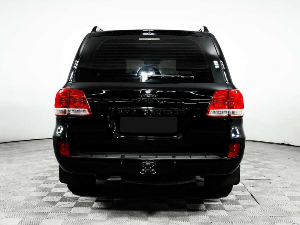 Toyota Land Cruiser с пробегом — 2011 год. Фото: #4