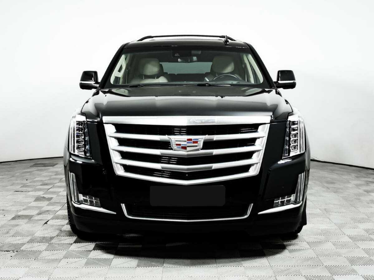Cadillac Escalade с пробегом — 2019 год. Фото: #1