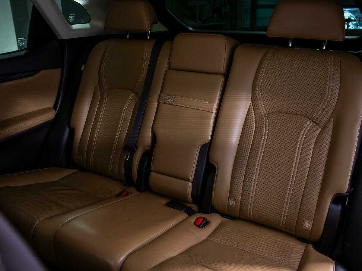 Lexus RX с пробегом — 2016 год. Фото: #12