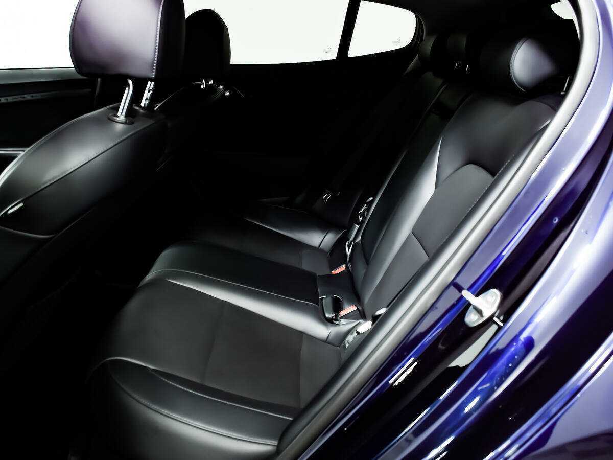 Kia Stinger с пробегом — 2018 год. Фото: #11