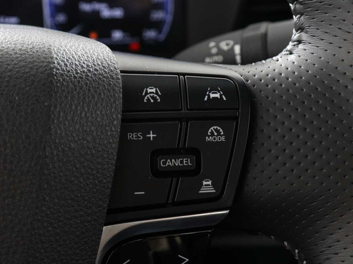 Toyota Camry с пробегом — 2024 год. Фото: #15