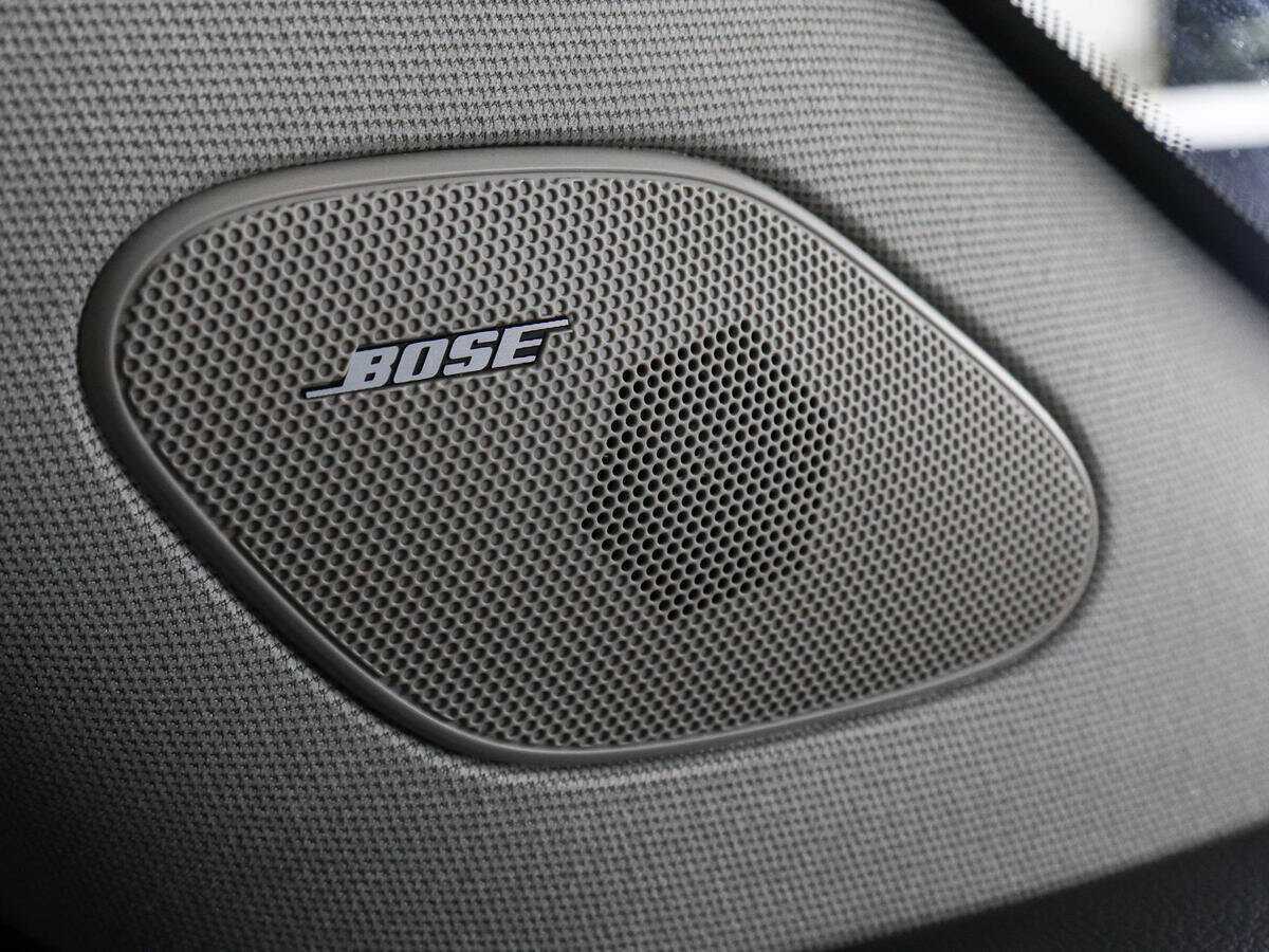 Cadillac SRX с пробегом — 2011 год. Фото: #13