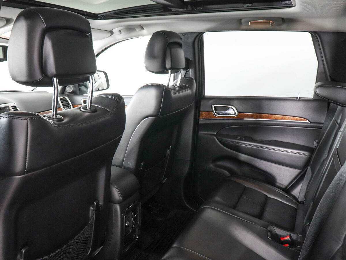 Jeep Grand Cherokee с пробегом — 2011 год. Фото: #11