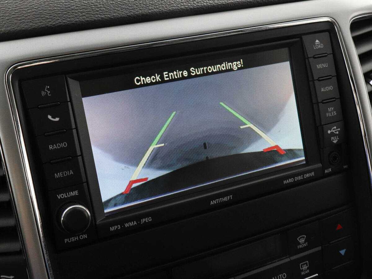 Jeep Grand Cherokee с пробегом — 2011 год. Фото: #12