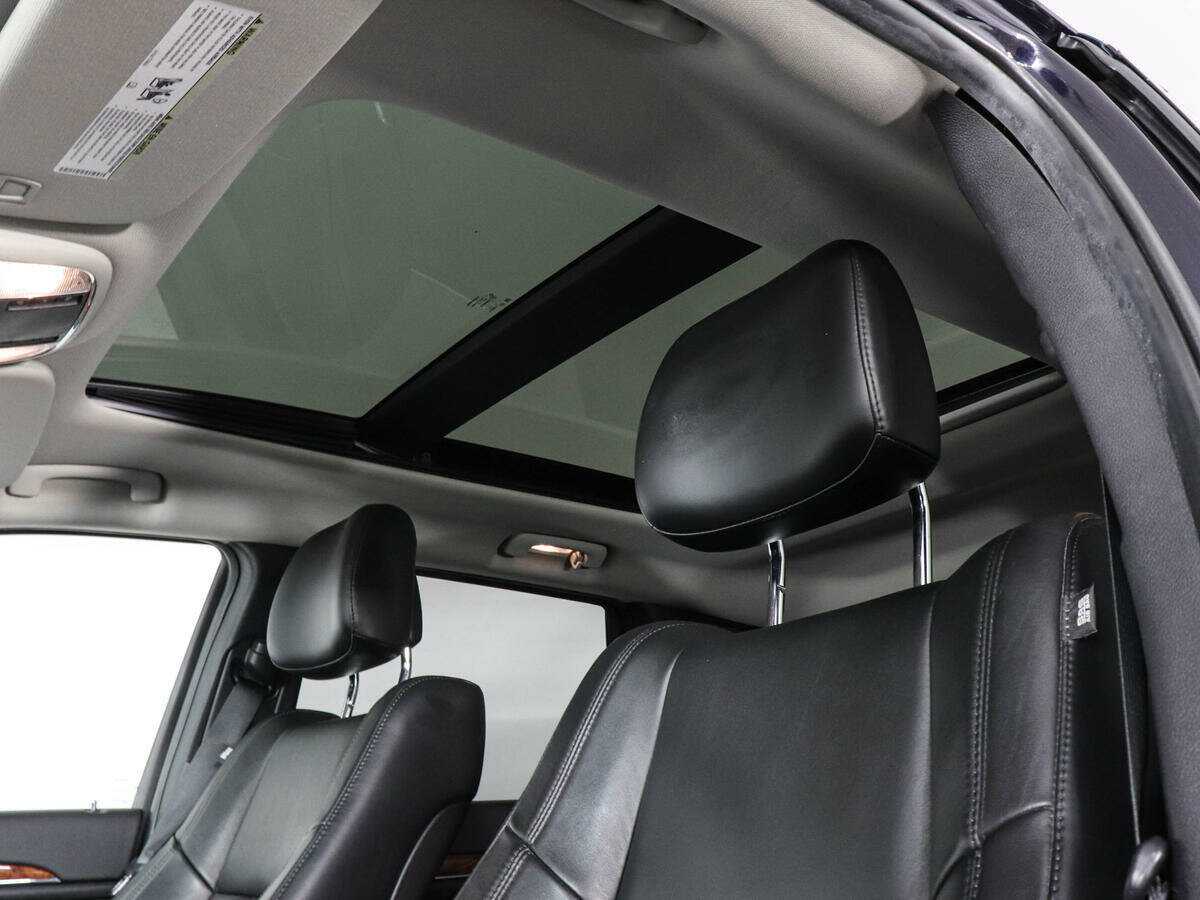 Jeep Grand Cherokee с пробегом — 2011 год. Фото: #14