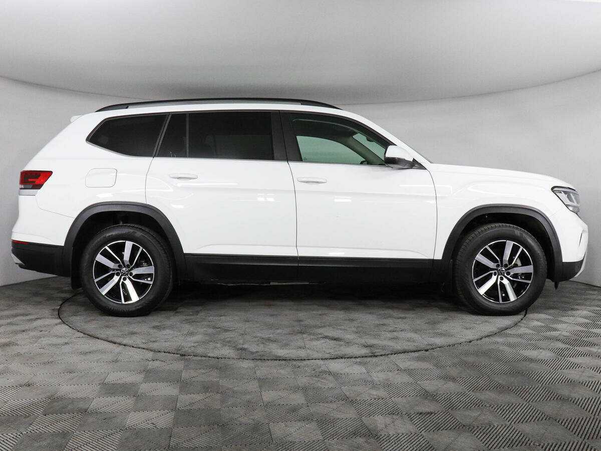 Volkswagen Teramont с пробегом — 2021 год. Фото: #3