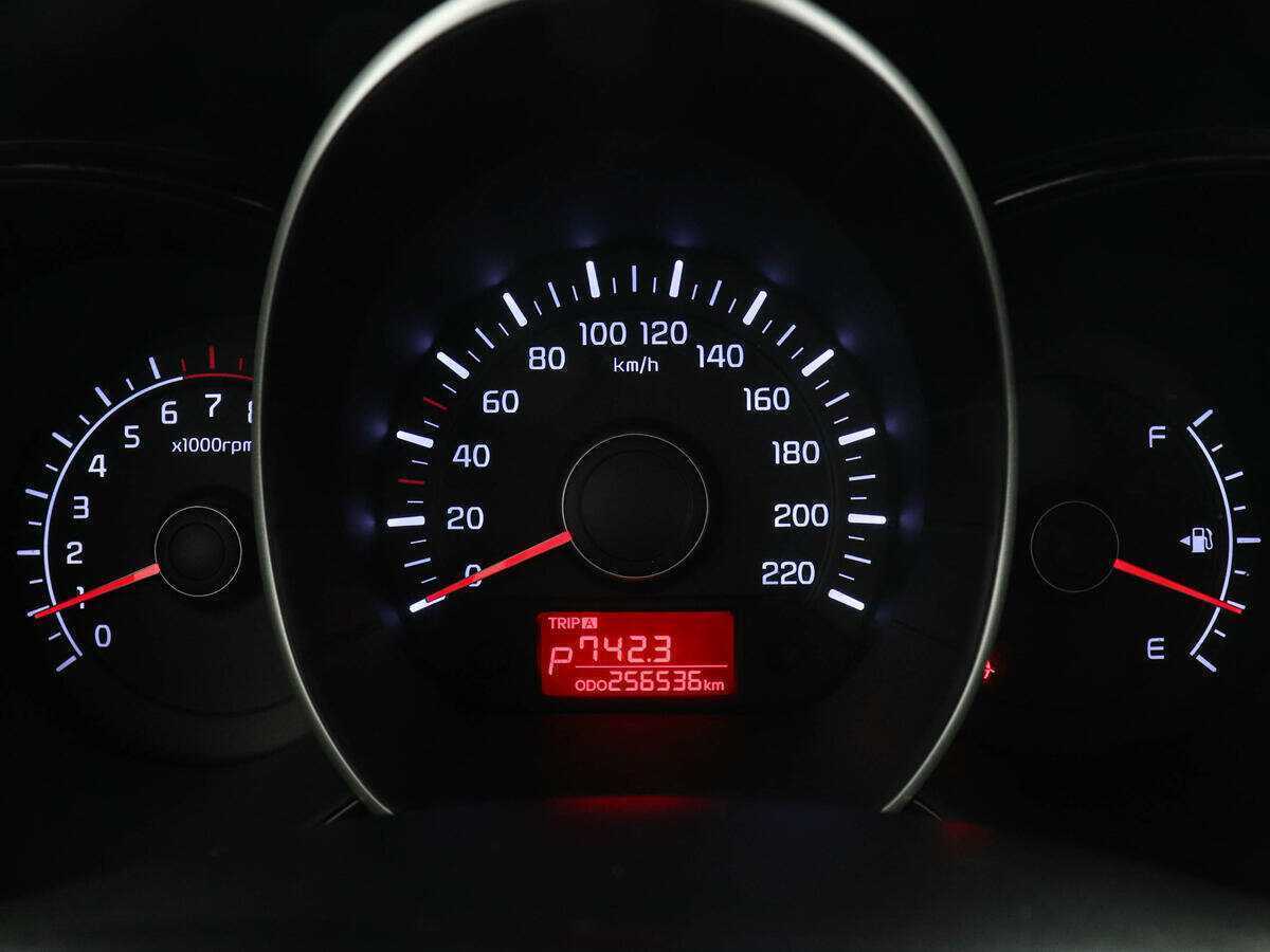 Kia Rio с пробегом — 2013 год. Фото: #10