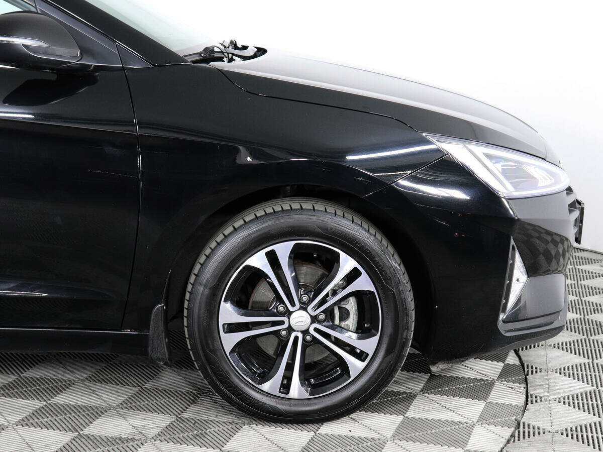Hyundai Elantra с пробегом — 2019 год. Фото: #12