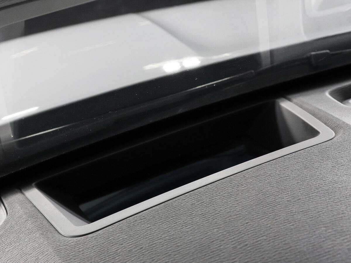 Mitsubishi Outlander с пробегом — 2023 год. Фото: #13