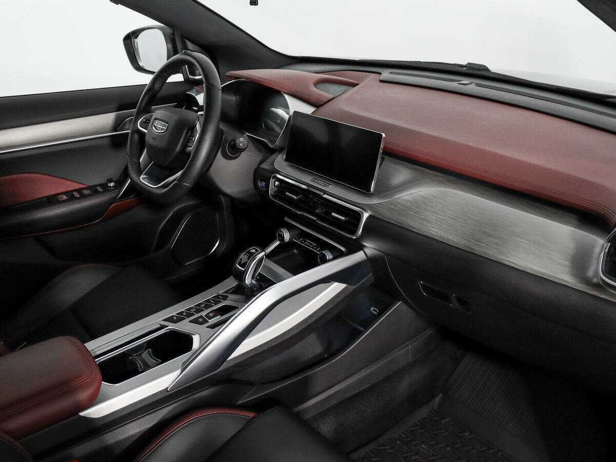 Geely Coolray с пробегом — 2022 год. Фото: #11