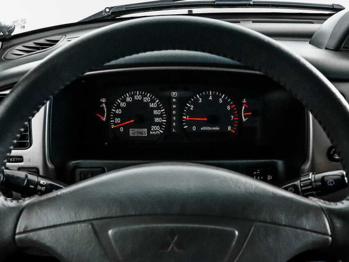 Mitsubishi Pajero Sport с пробегом — 2008 год. Фото: #17