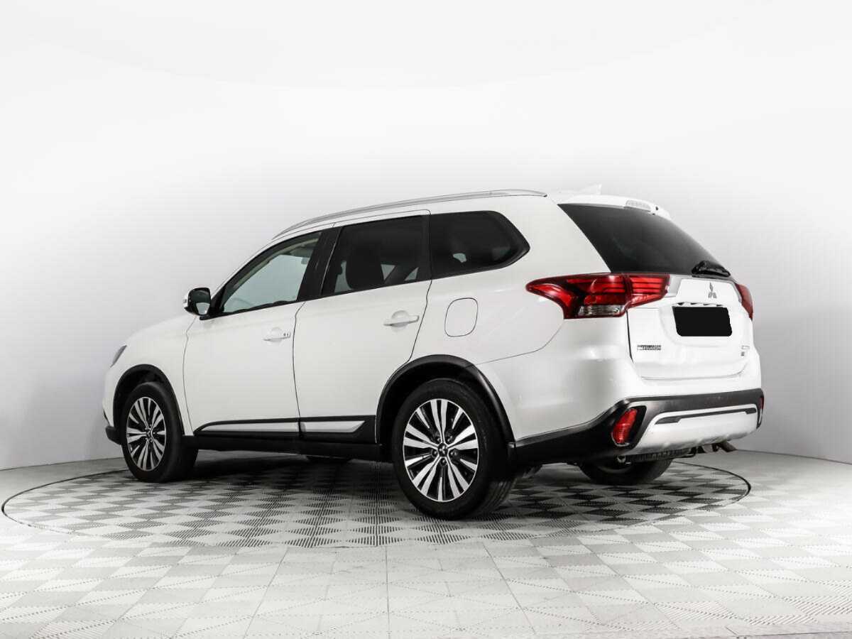 Mitsubishi Outlander с пробегом — 2020 год. Фото: #6