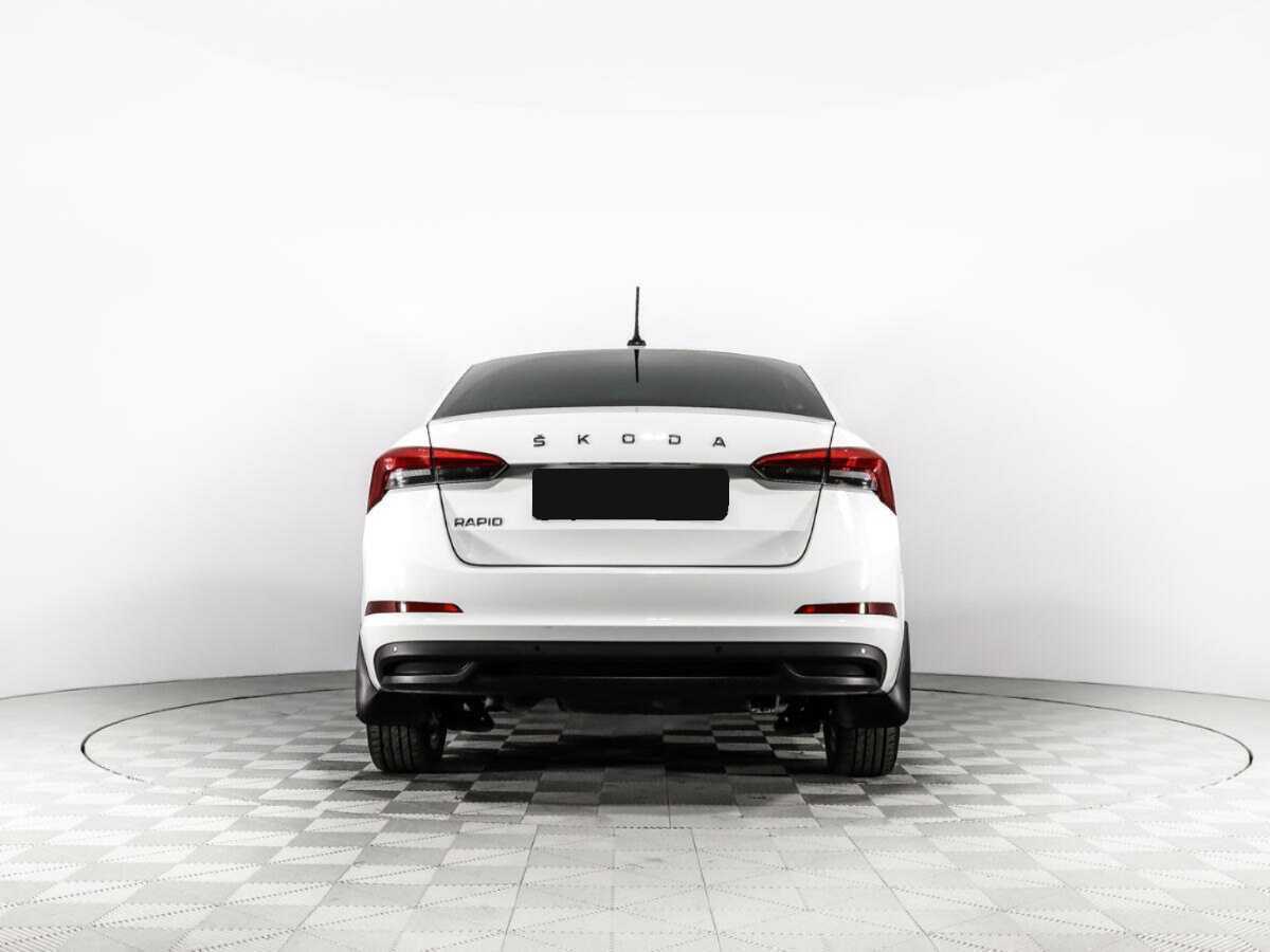 Skoda Rapid с пробегом — 2021 год. Фото: #5