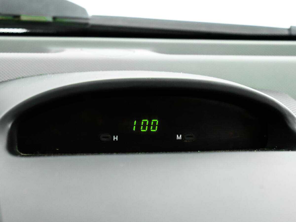 Chevrolet Aveo с пробегом — 2004 год. Фото: #12