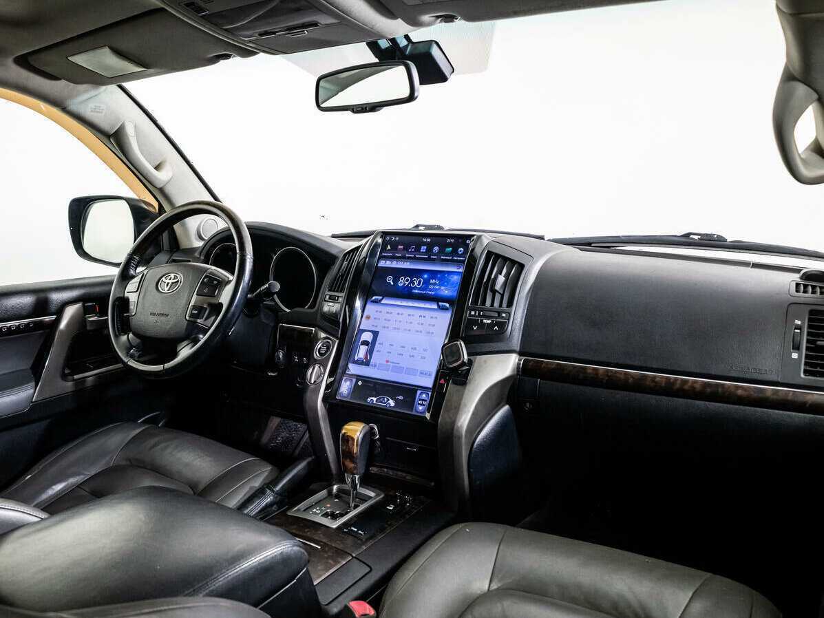 Toyota Land Cruiser с пробегом — 2008 год. Фото: #6