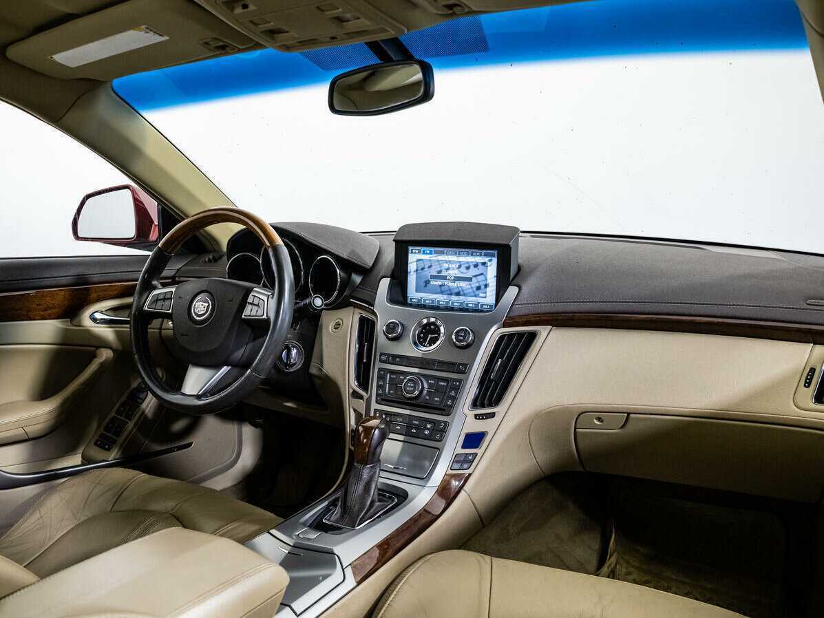 Cadillac CTS с пробегом — 2011 год. Фото: #8