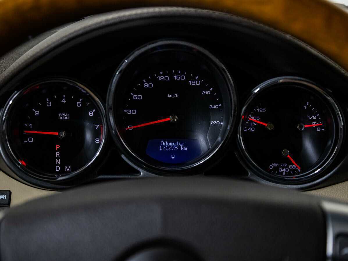 Cadillac CTS с пробегом — 2011 год. Фото: #11