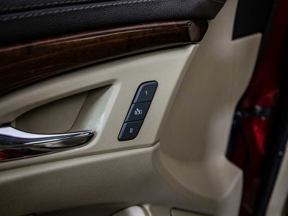 Cadillac CTS с пробегом — 2011 год. Фото: #15