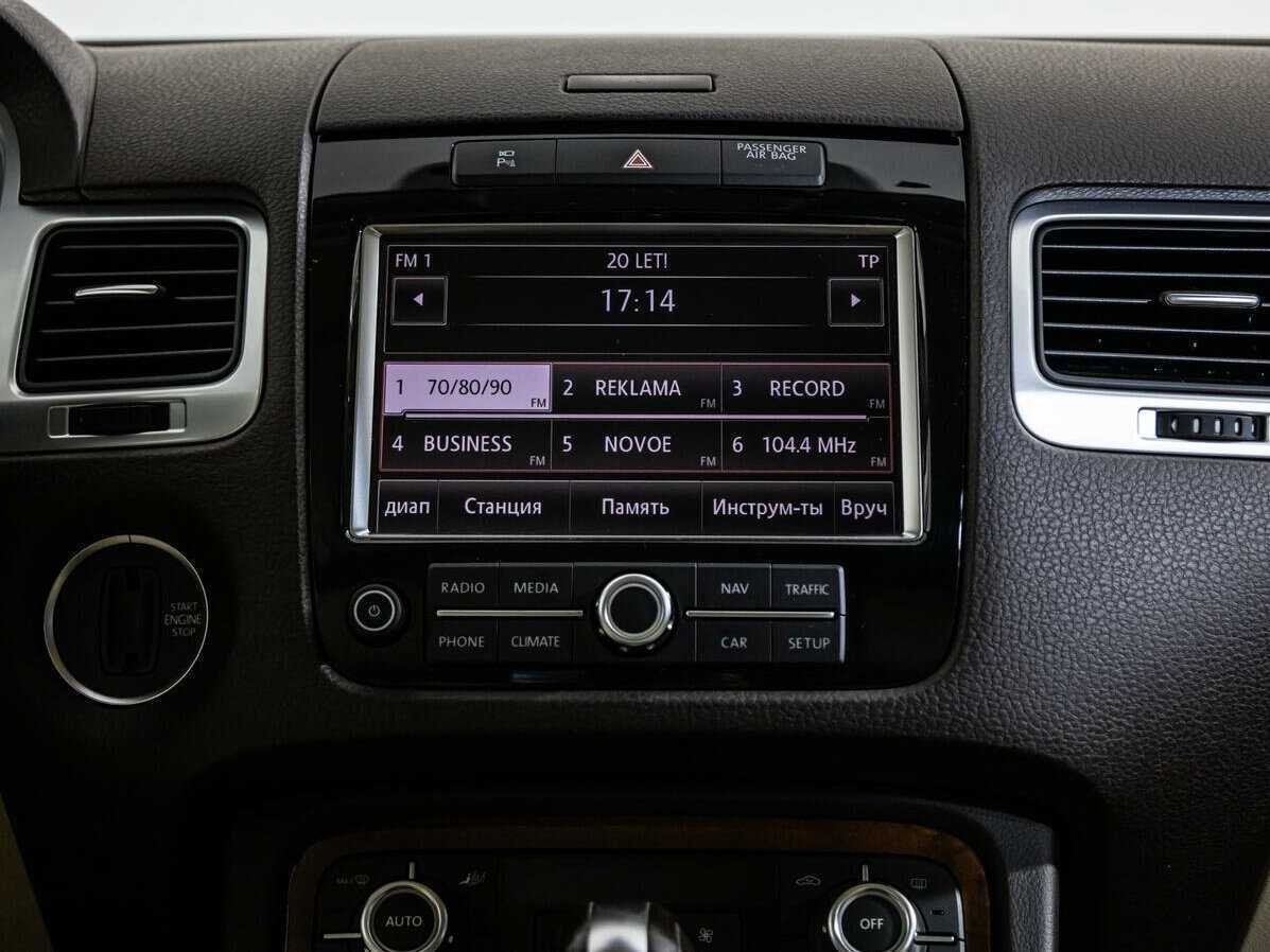 Volkswagen Touareg с пробегом — 2011 год. Фото: #13