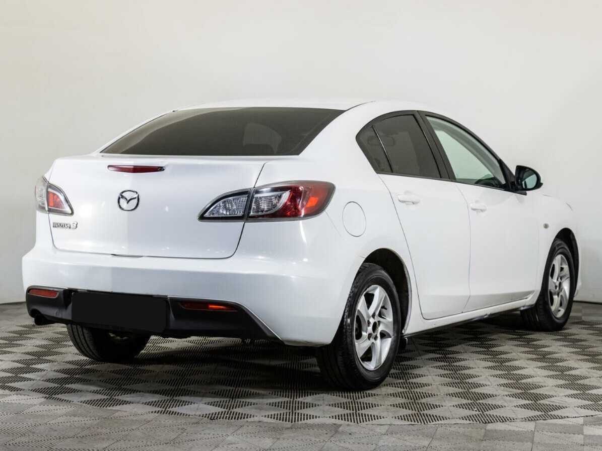Mazda 3 с пробегом — 2010 год. Фото: #4