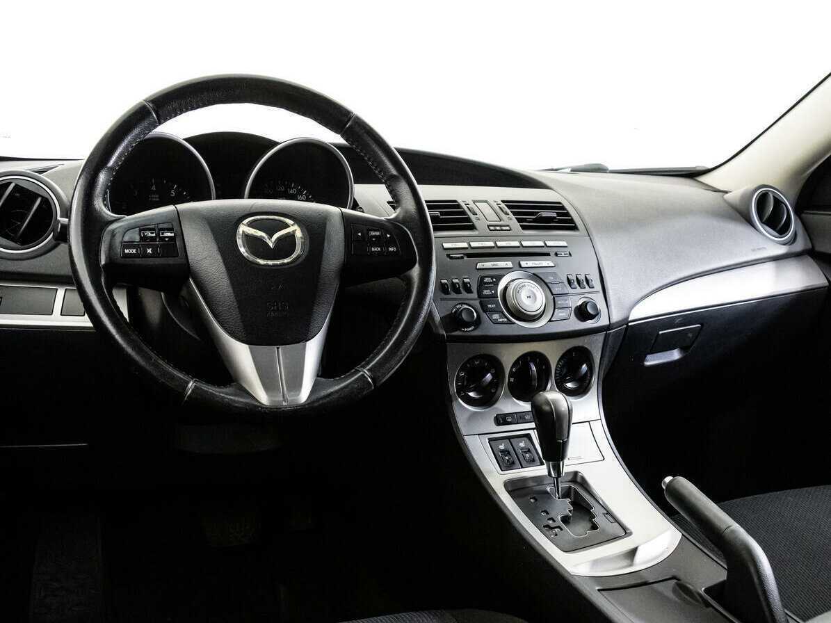 Mazda 3 с пробегом — 2010 год. Фото: #10